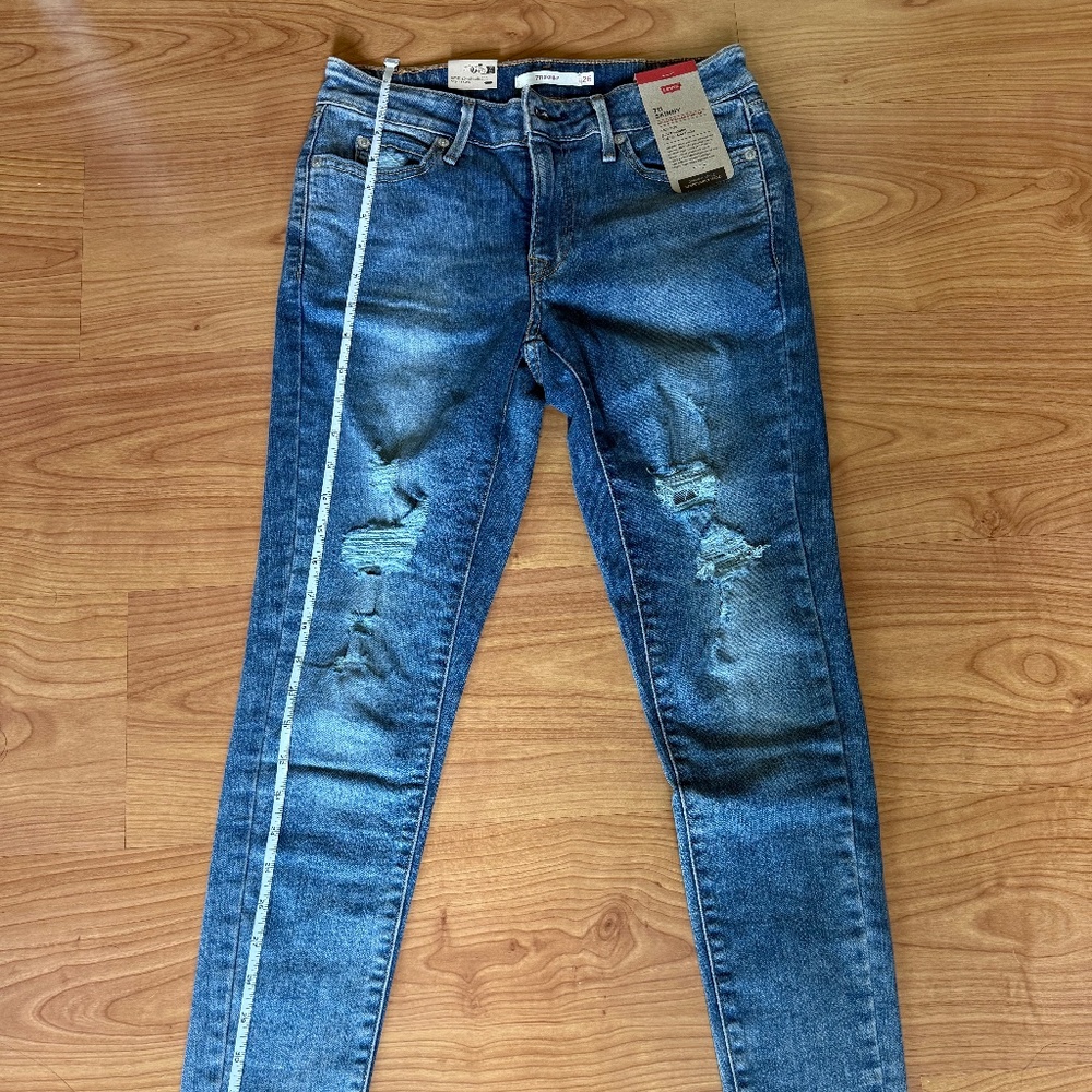 Levi’s Women's 711 Mid Rise Stretch Skinny Jeans, Size 26